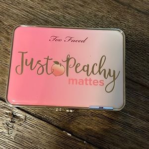 Too faced just peachy mattes